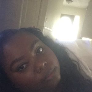 Meet your Posher, Marisa